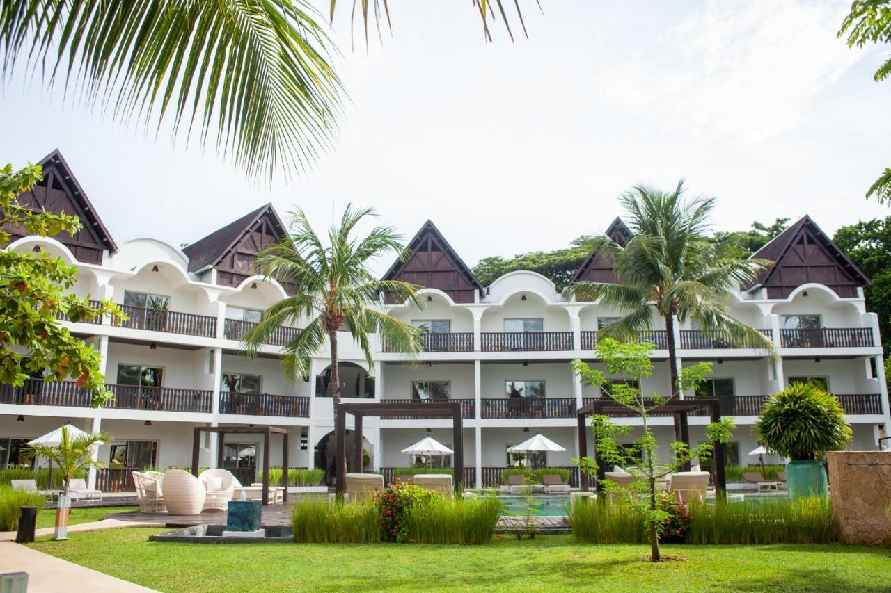 Royal Beach Hotel Ambatoloaka  Exterior photo
