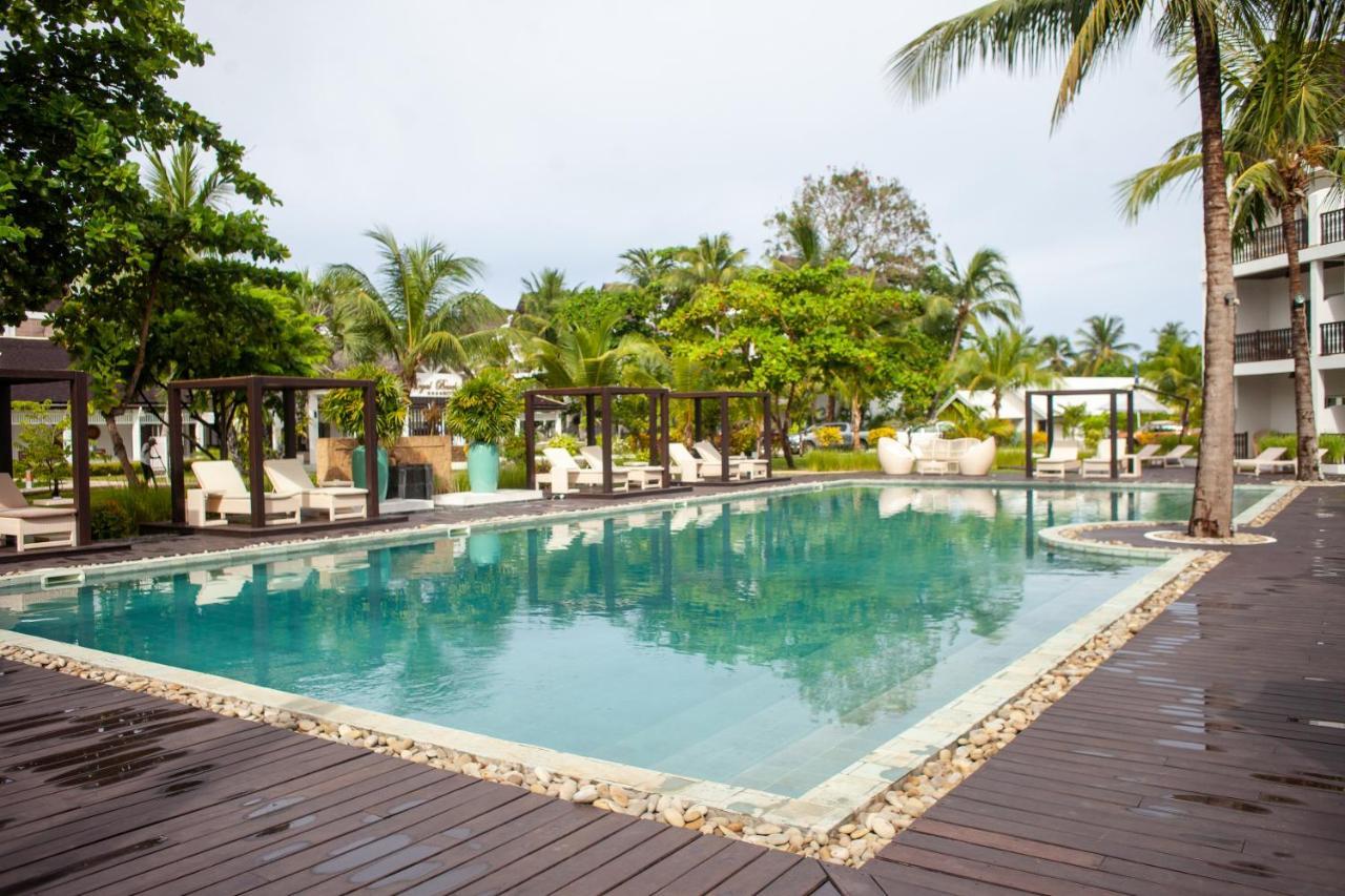 Royal Beach Hotel Ambatoloaka  Exterior photo